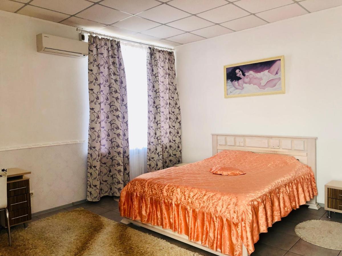 Отель Меридиан Zolotonosha Bagian luar foto